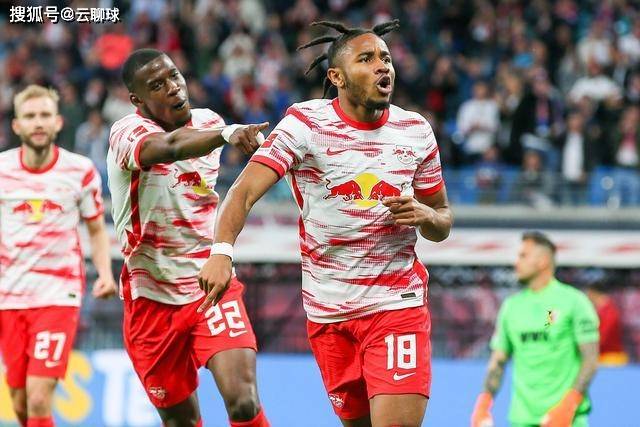 梅西入选FIFA最佳球员候选 记者：是对足球的侮辱